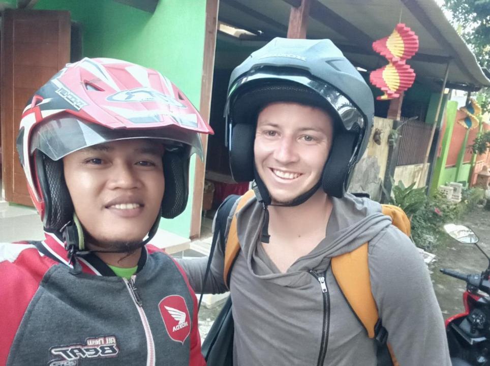 Javalindra Homestay Tour And Travel Banyuwangi  Dış mekan fotoğraf
