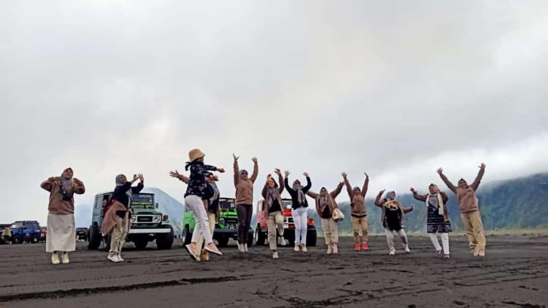 Javalindra Homestay Tour And Travel Banyuwangi  Dış mekan fotoğraf