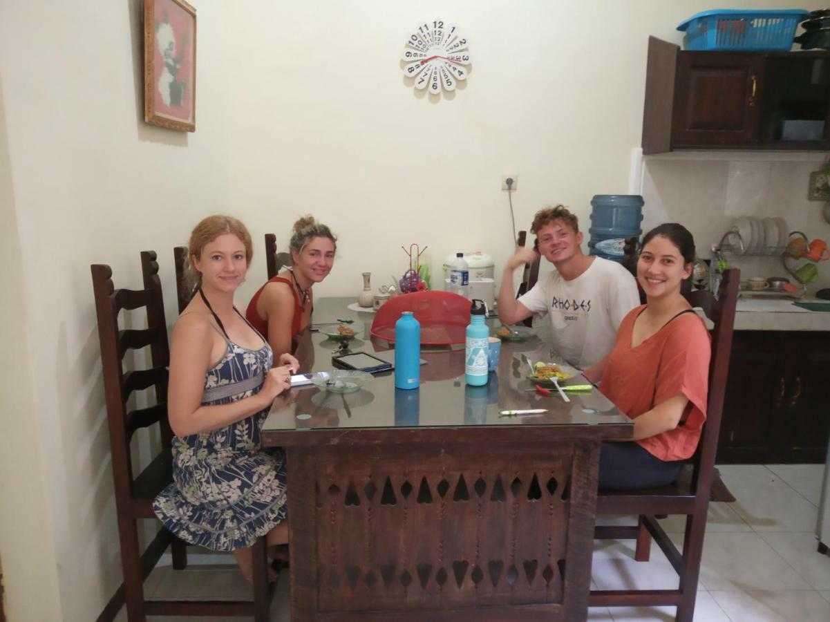 Javalindra Homestay Tour And Travel Banyuwangi  Dış mekan fotoğraf
